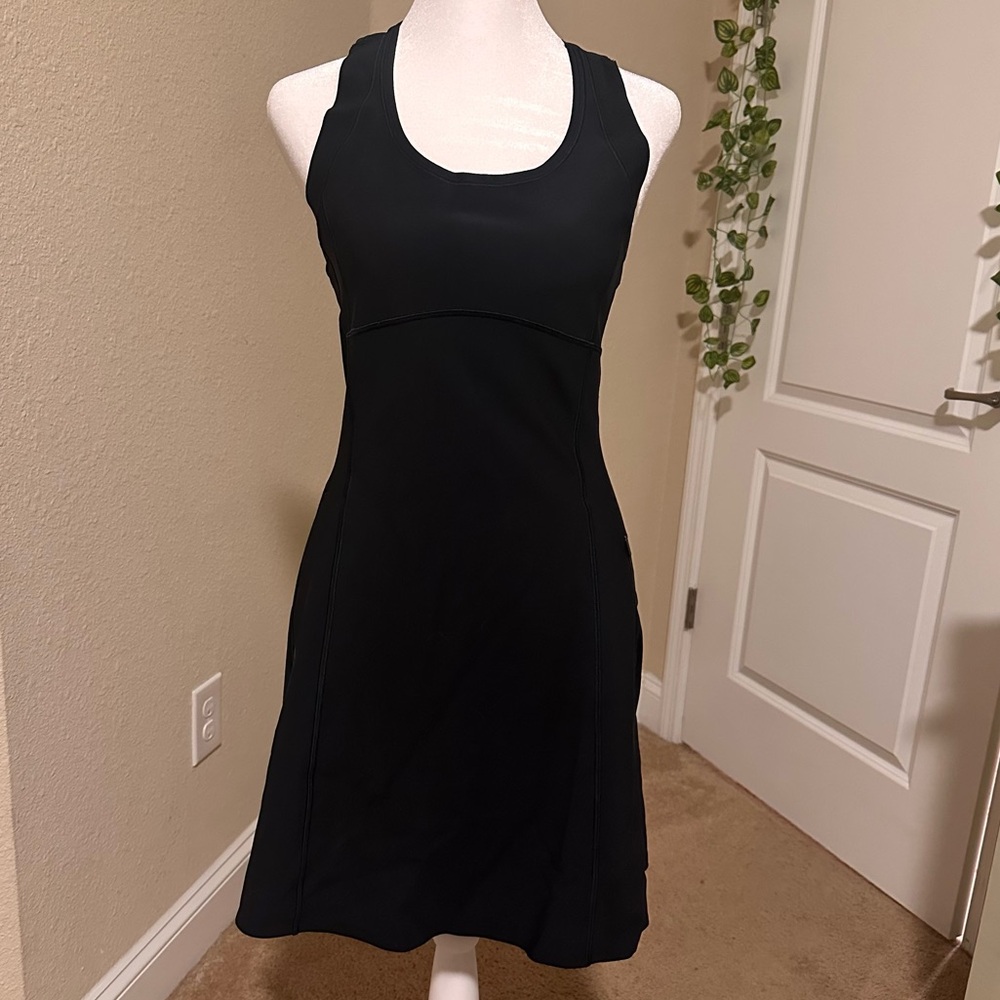 Athleta Levitate Dress- Size Small